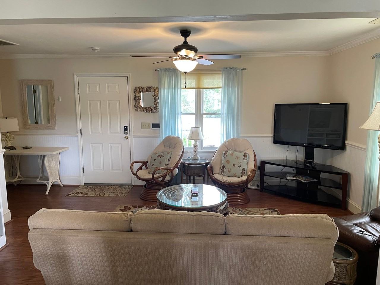 166 Nw 7th St - Photo 3 of 39