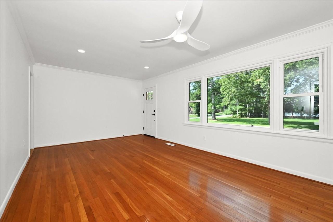 810 7th Ave Se - Photo 4 of 24
