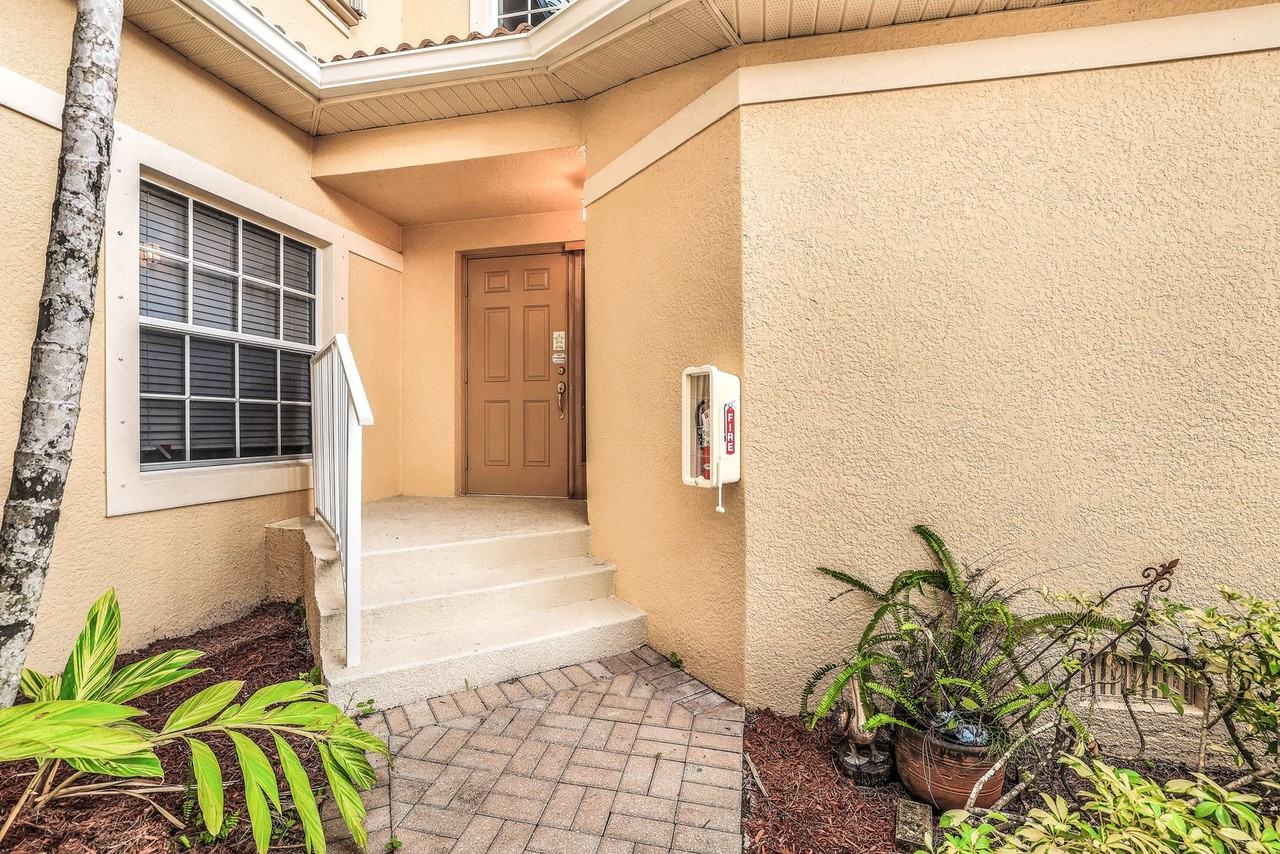 6031 Jonathans Bay Cir #NA - Photo 3 of 24