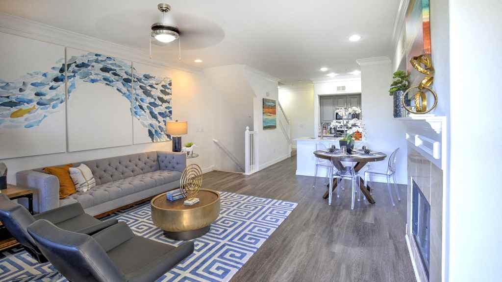 Landing at Round Rock - Photo 5 of 20