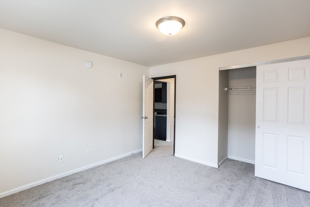 Dakota Ridge Apartments - Photo 5 of 18