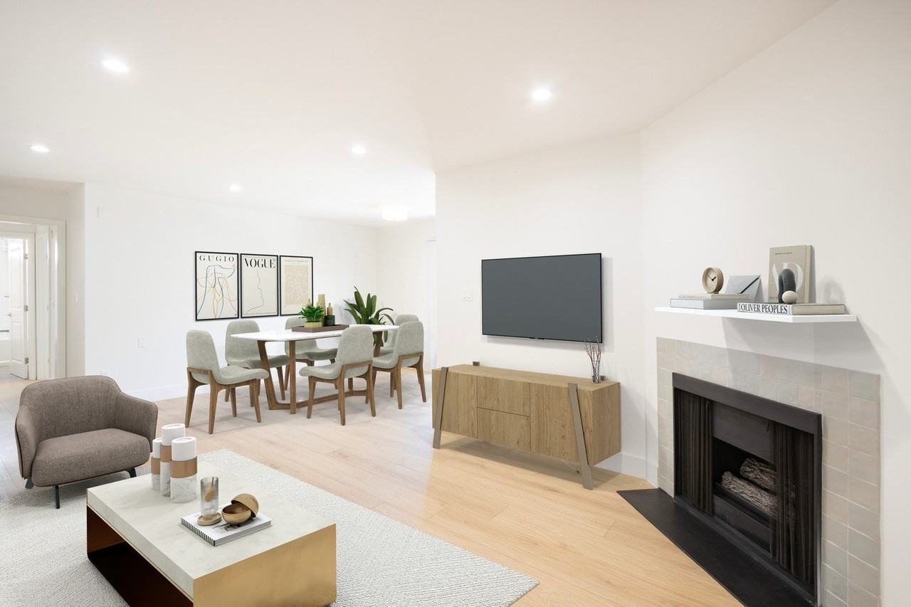 11737 Courtleigh Drive - Photo 2 of 32