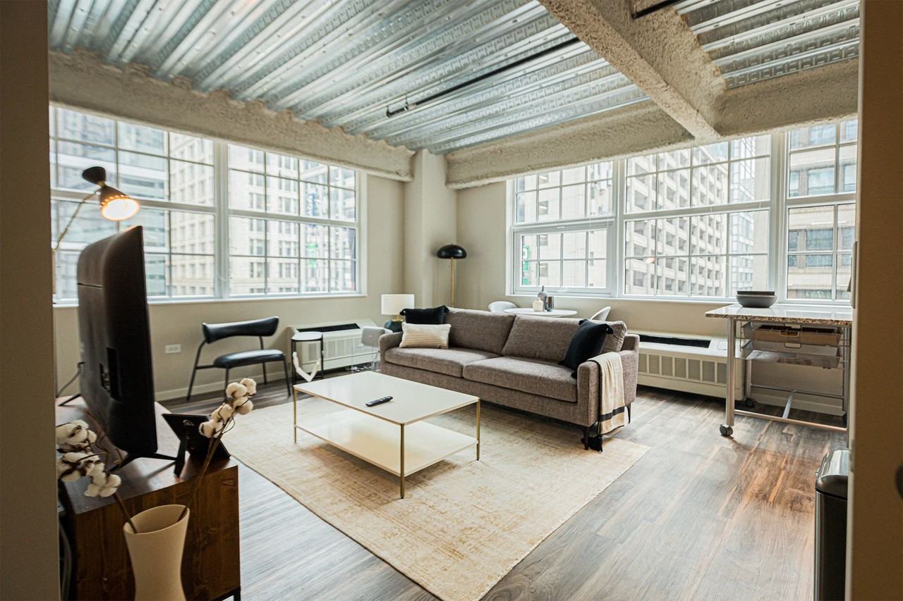 MDA Apartments - Photo 2 of 36