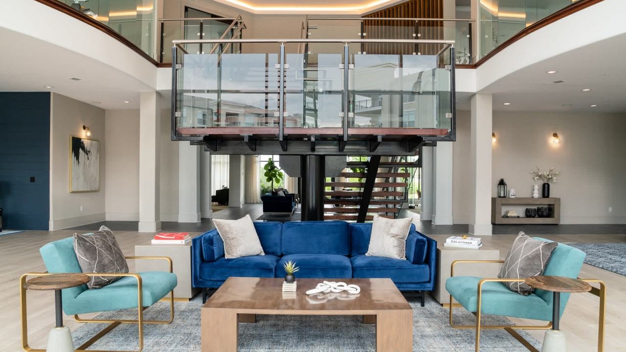 The View at Woodstock - Photo 4 of 35