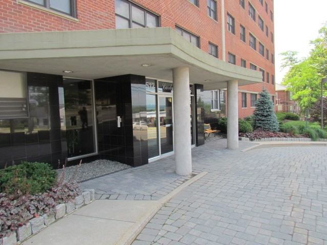 Carlyle Towers - Photo 3 of 10