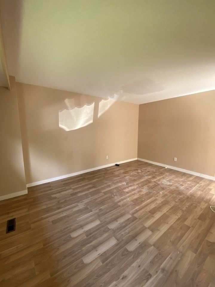 41 Villeneuve Blvd - Photo 2 of 10