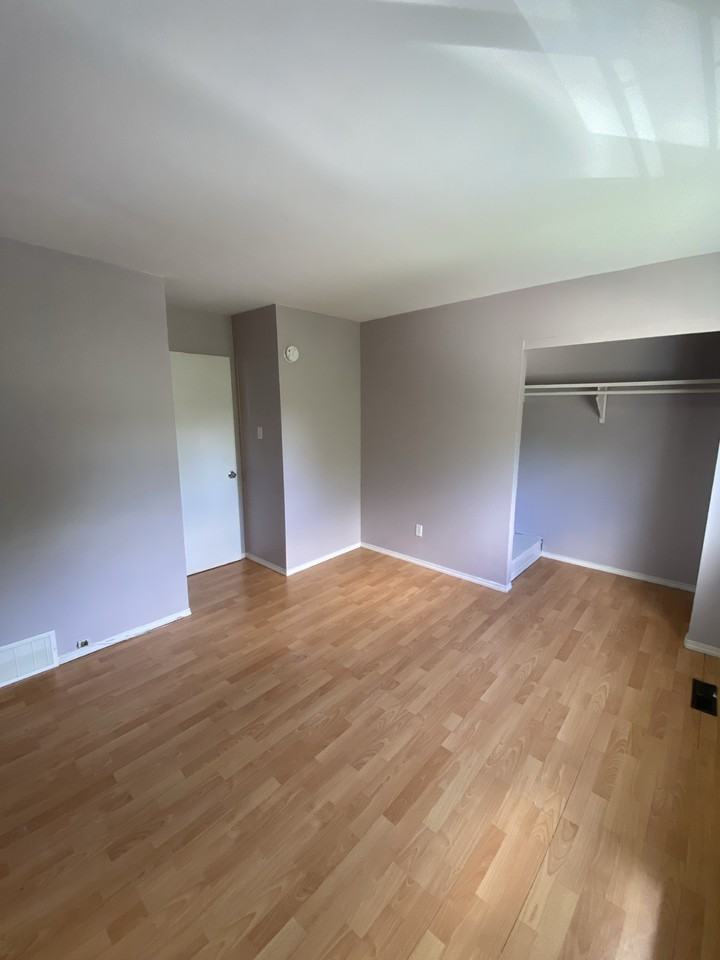 41 Villeneuve Blvd - Photo 3 of 10