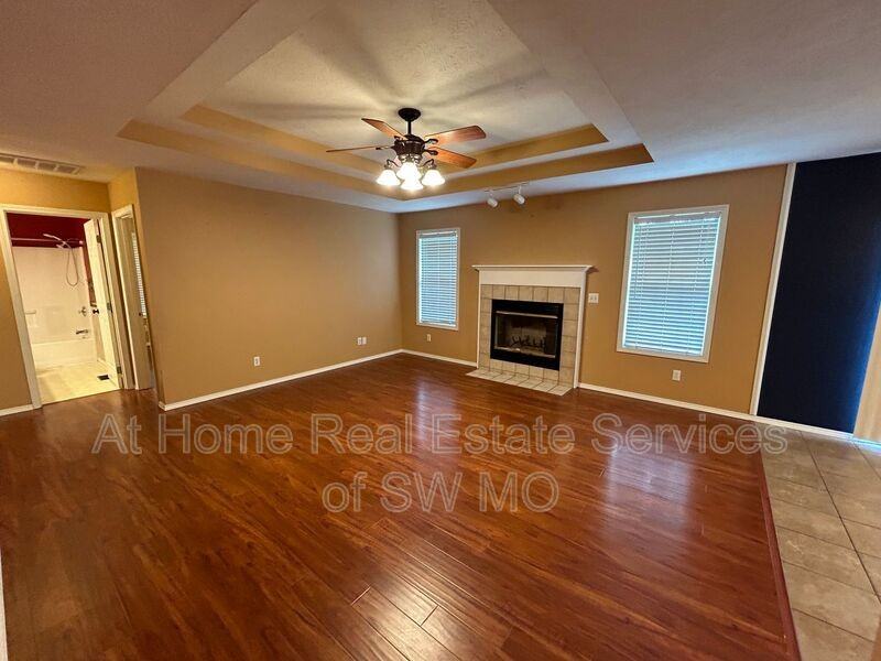 216 E Robin - Photo 2 of 14