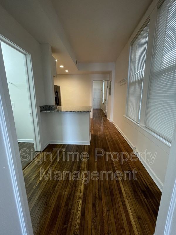 28 E Franklin St - Photo 3 of 17