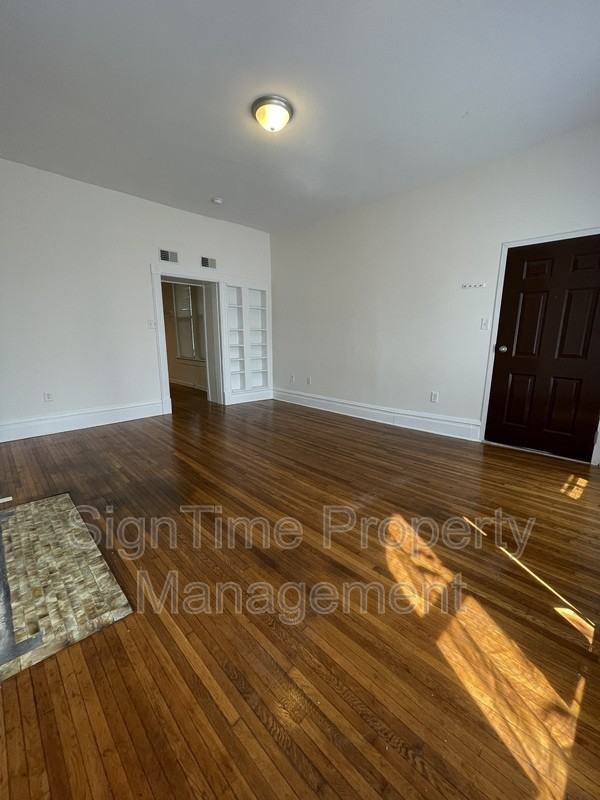 28 E Franklin St - Photo 4 of 17