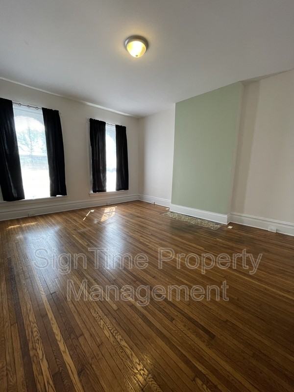 28 E Franklin St - Photo 6 of 17