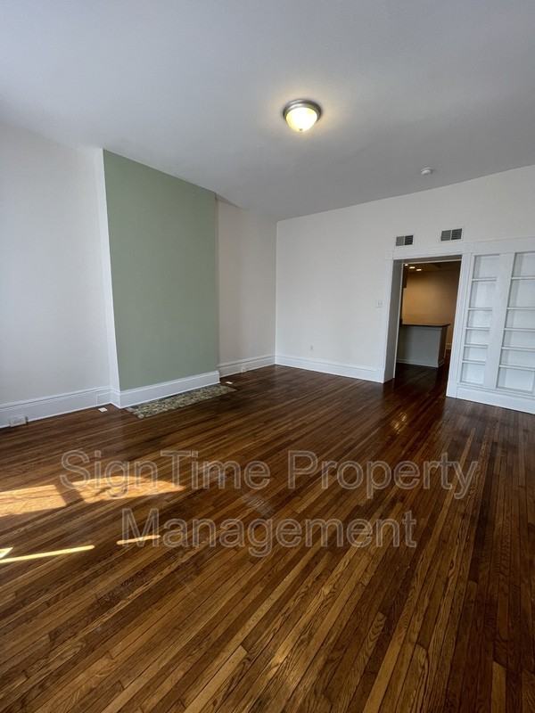 28 E Franklin St - Photo 7 of 17