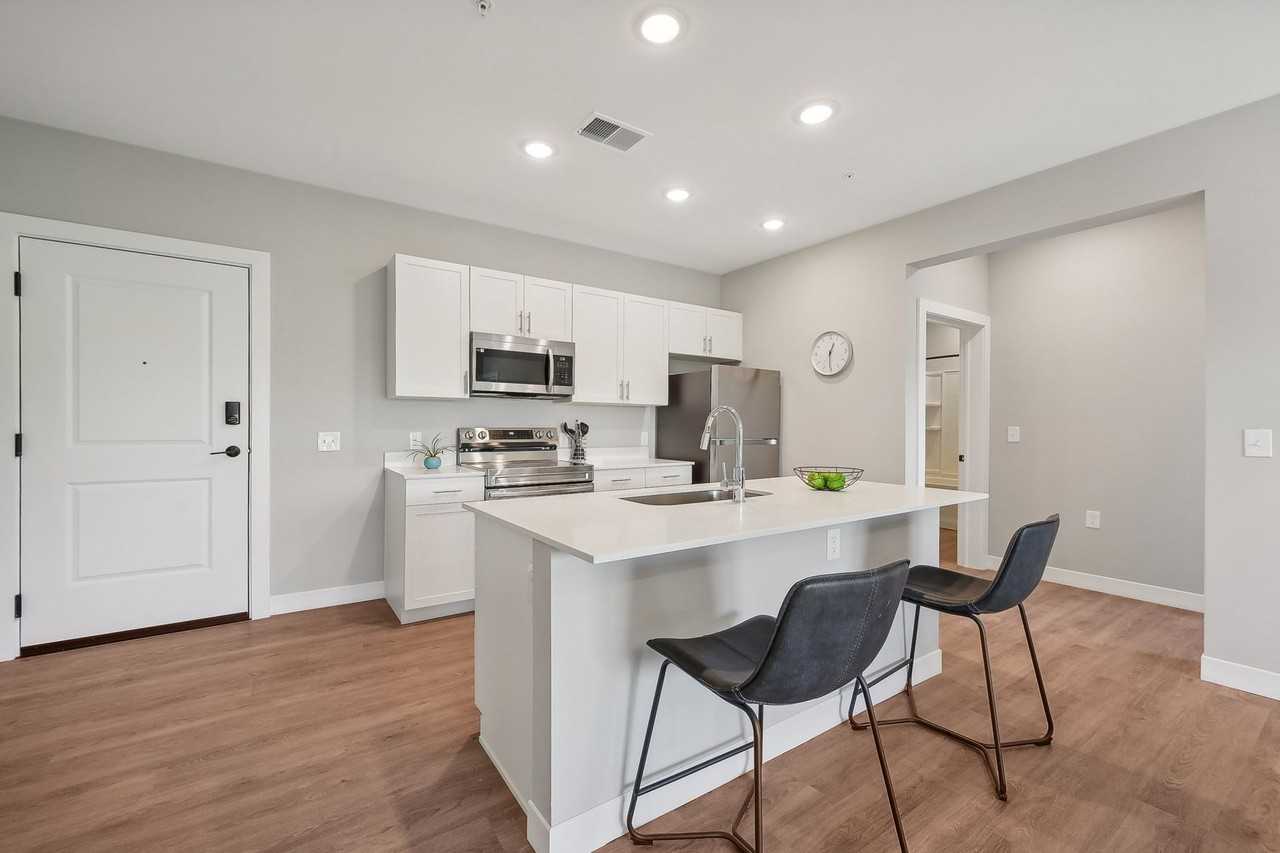 The Ethan - Photo 7 of 50