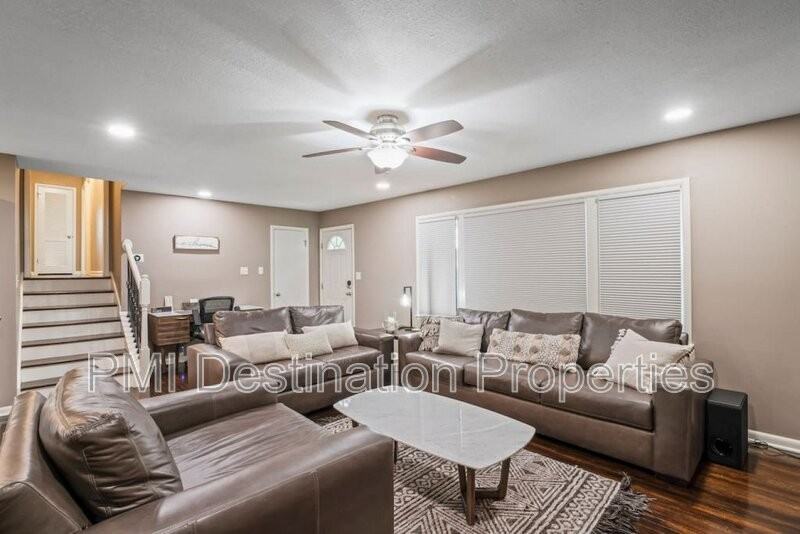7415 W 55th St - Photo 2 of 17