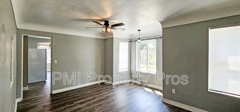 6206 N 105th St - Photo 2 of 16