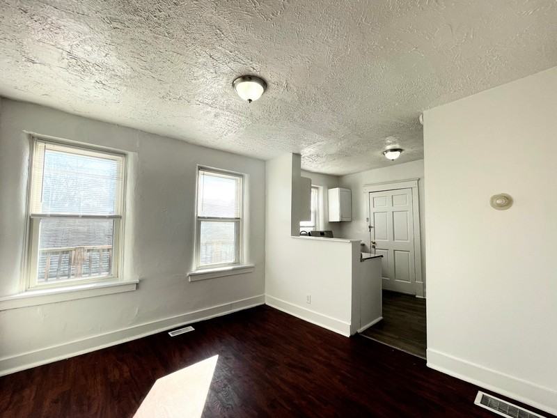 7210 Lyndover Place #3E - Photo 4 of 10