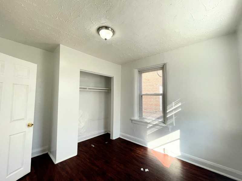 7210 Lyndover Place #3E - Photo 6 of 10