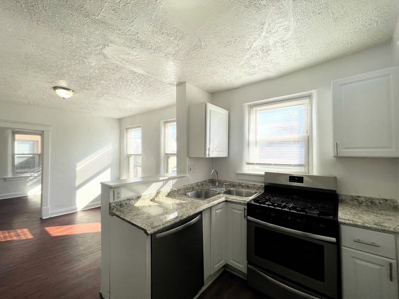 7210 Lyndover Place #3E - Photo 7 of 10