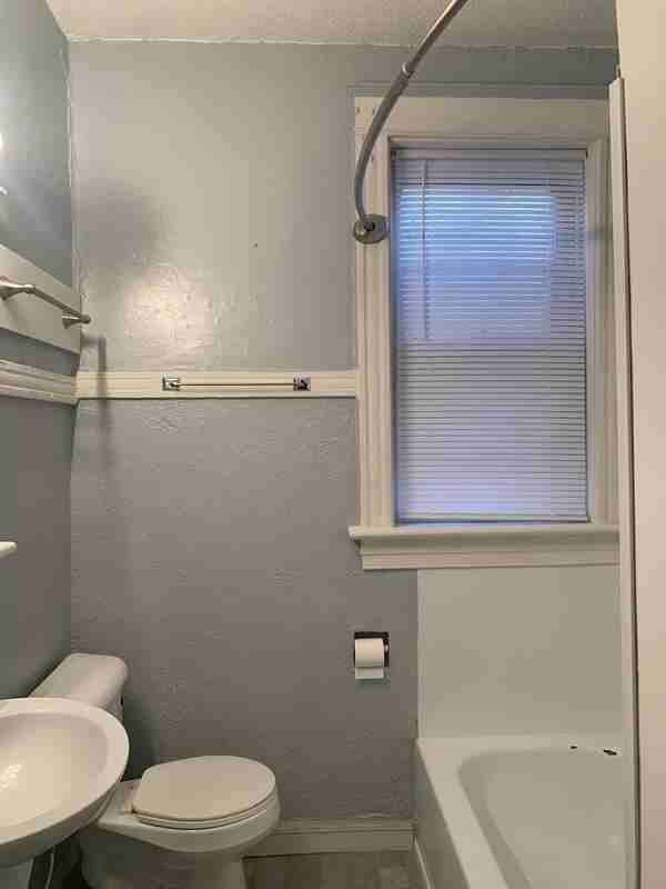 5139A Wabada Ave - Photo 3 of 11