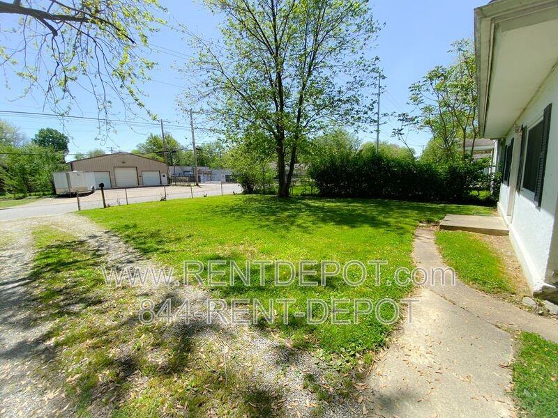 738 Sweetser Ave - Photo 2 of 11