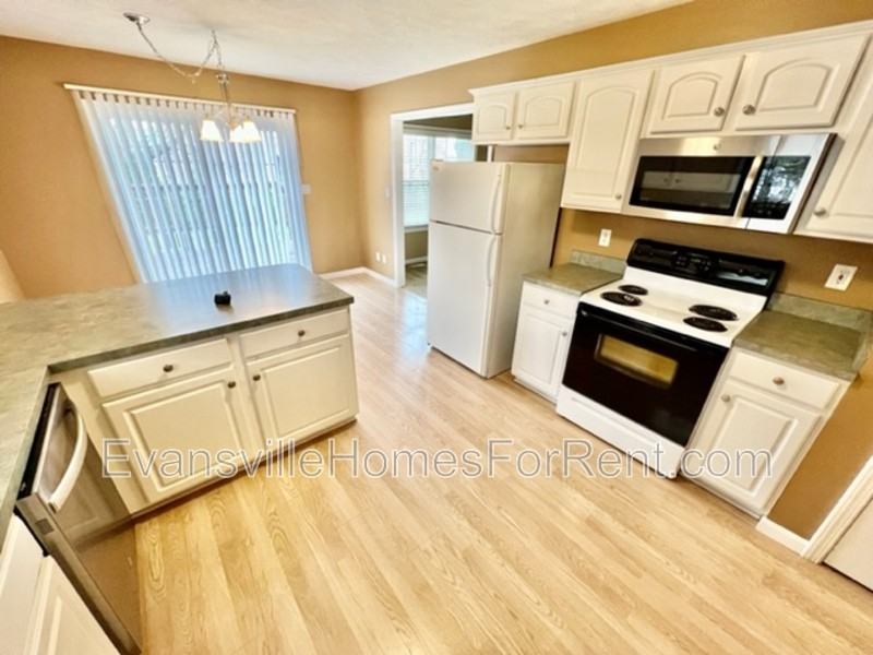 4035 Pine Dr #4035 - Photo 4 of 13