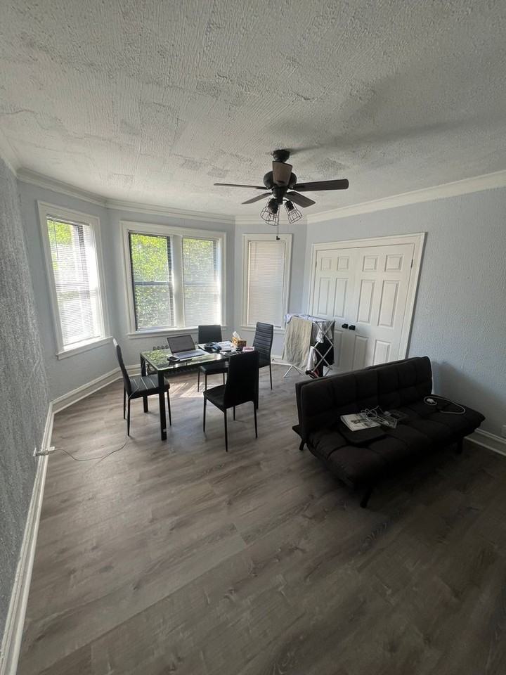 6126 S Ingleside Ave #3W - Photo 6 of 12