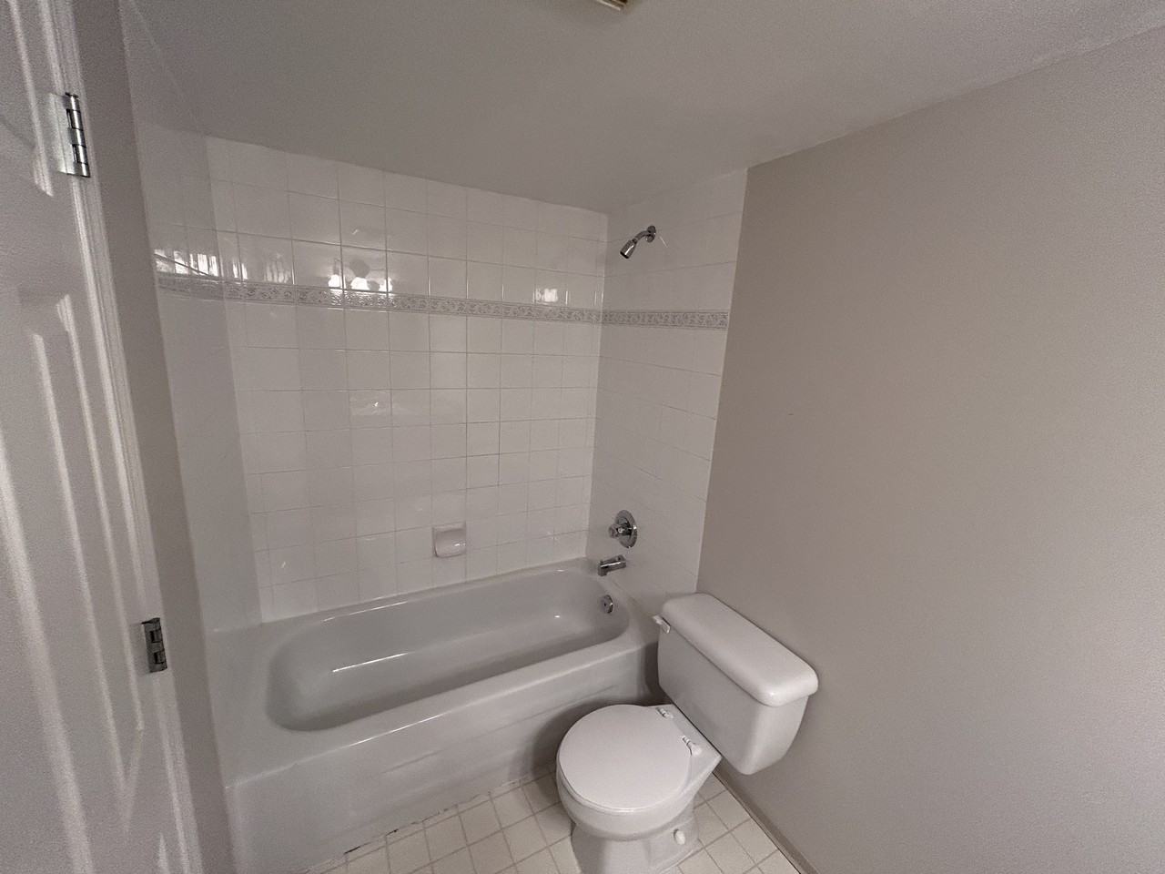 6359 198 Street #313 - Photo 7 of 9