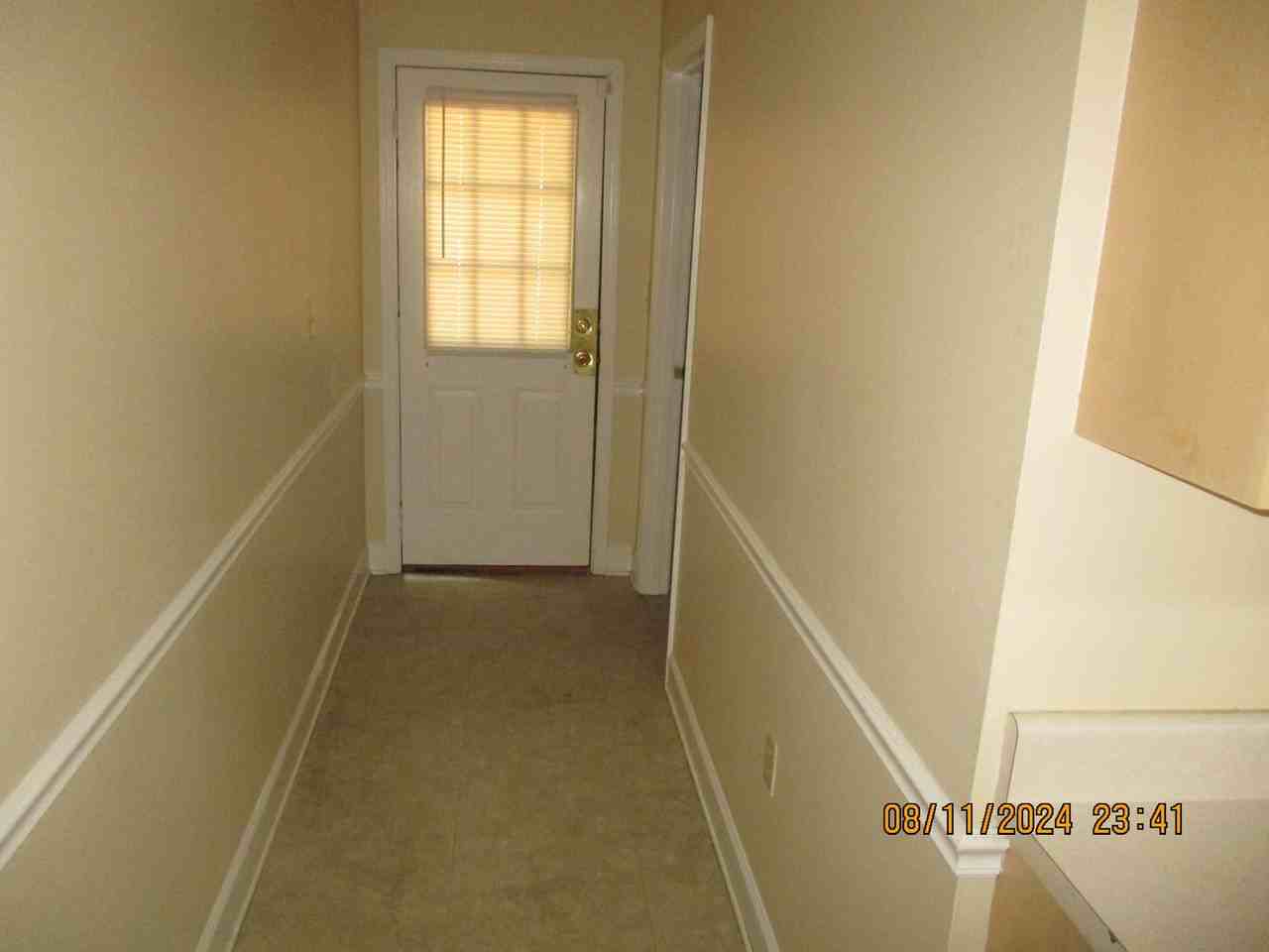 2307 Old Dominion Dr Apt B - Photo 3 of 18