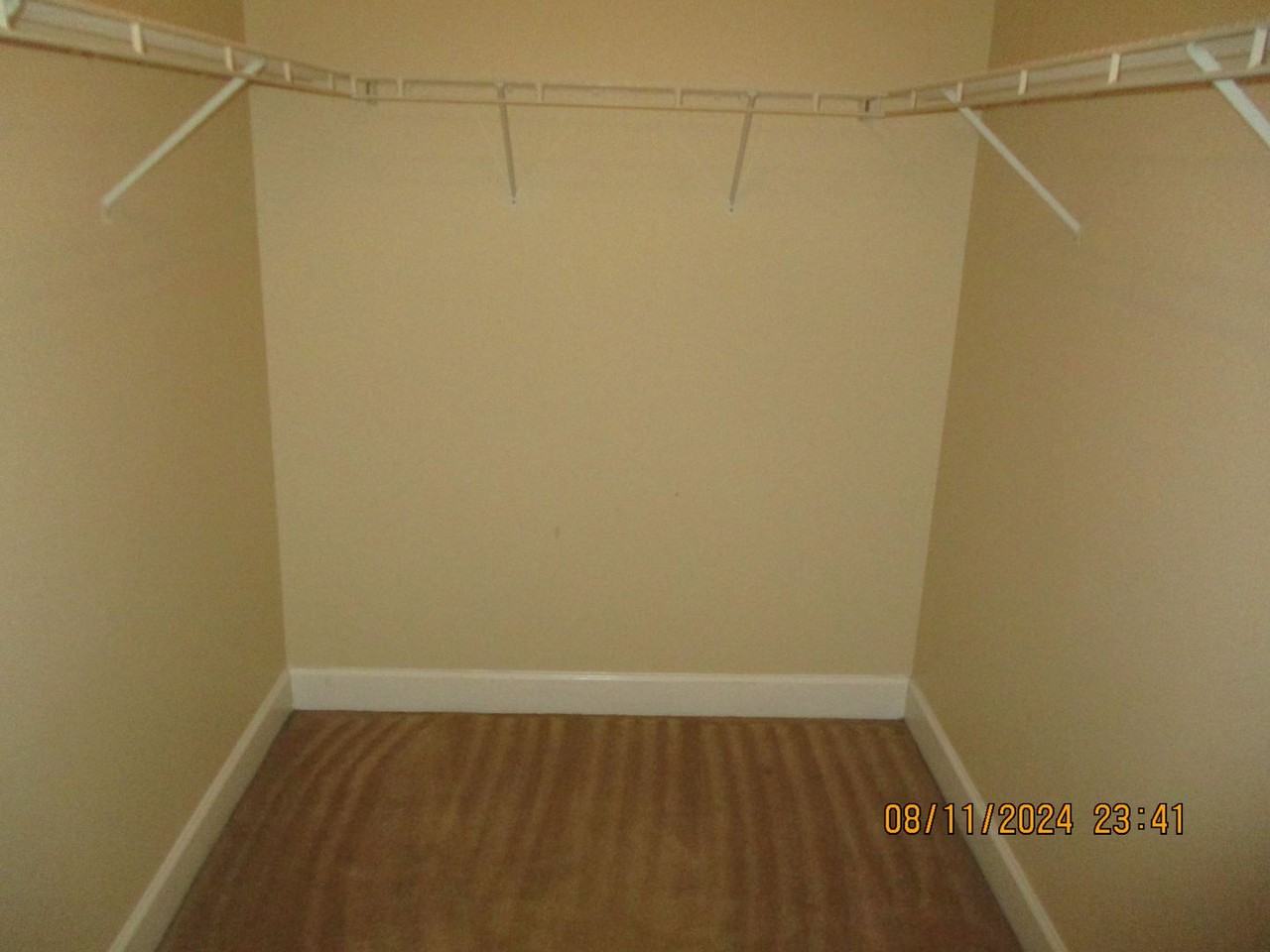 2307 Old Dominion Dr Apt B - Photo 7 of 18