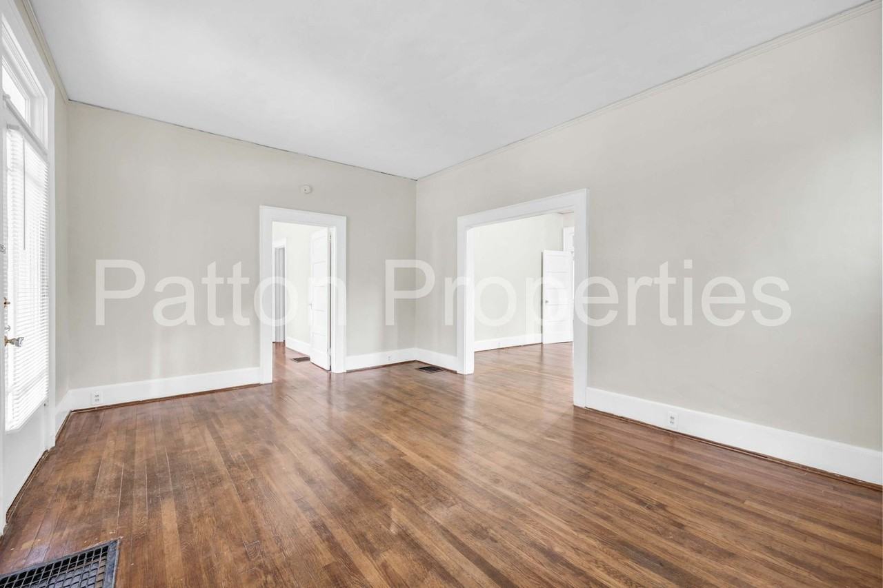 1409 Hagood Ave - Photo 5 of 22