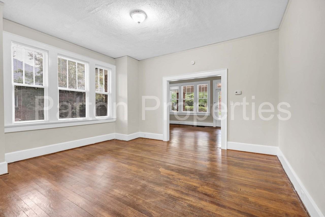1409 Hagood Ave - Photo 6 of 22