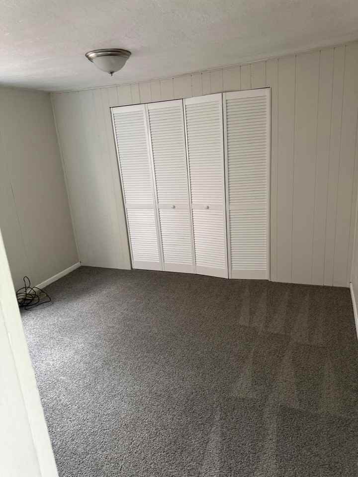 2050 Monongahela Ave - Photo 5 of 10