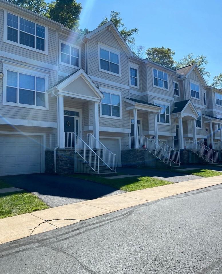 Teaberry Ridge Apartments * - Photo 2 of 2