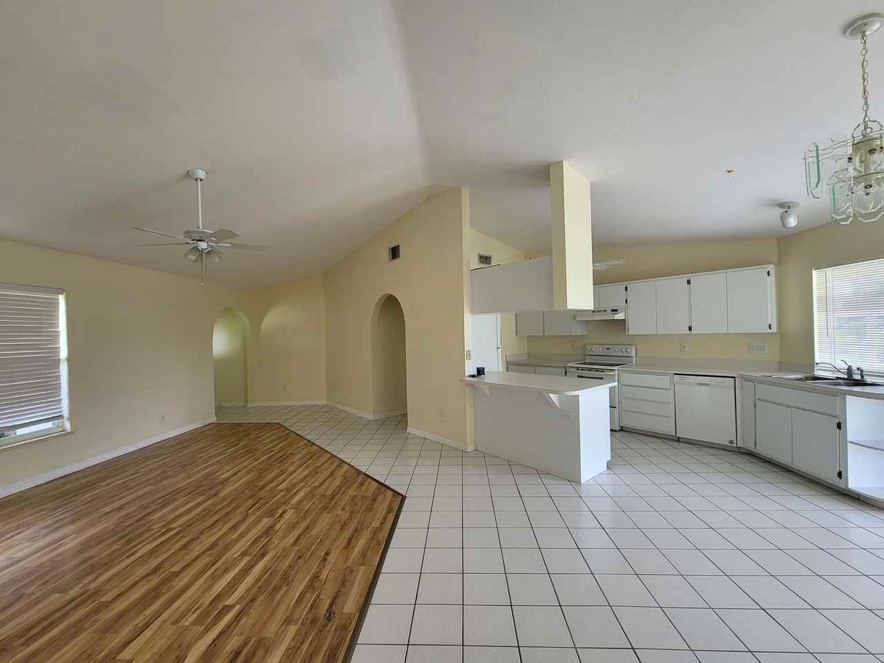 22 Ne 13th Ave - Photo 3 of 26
