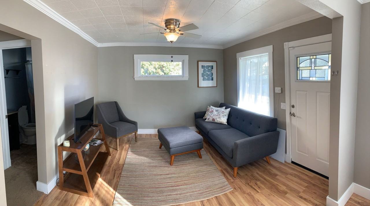 217 S High St - Photo 3 of 15