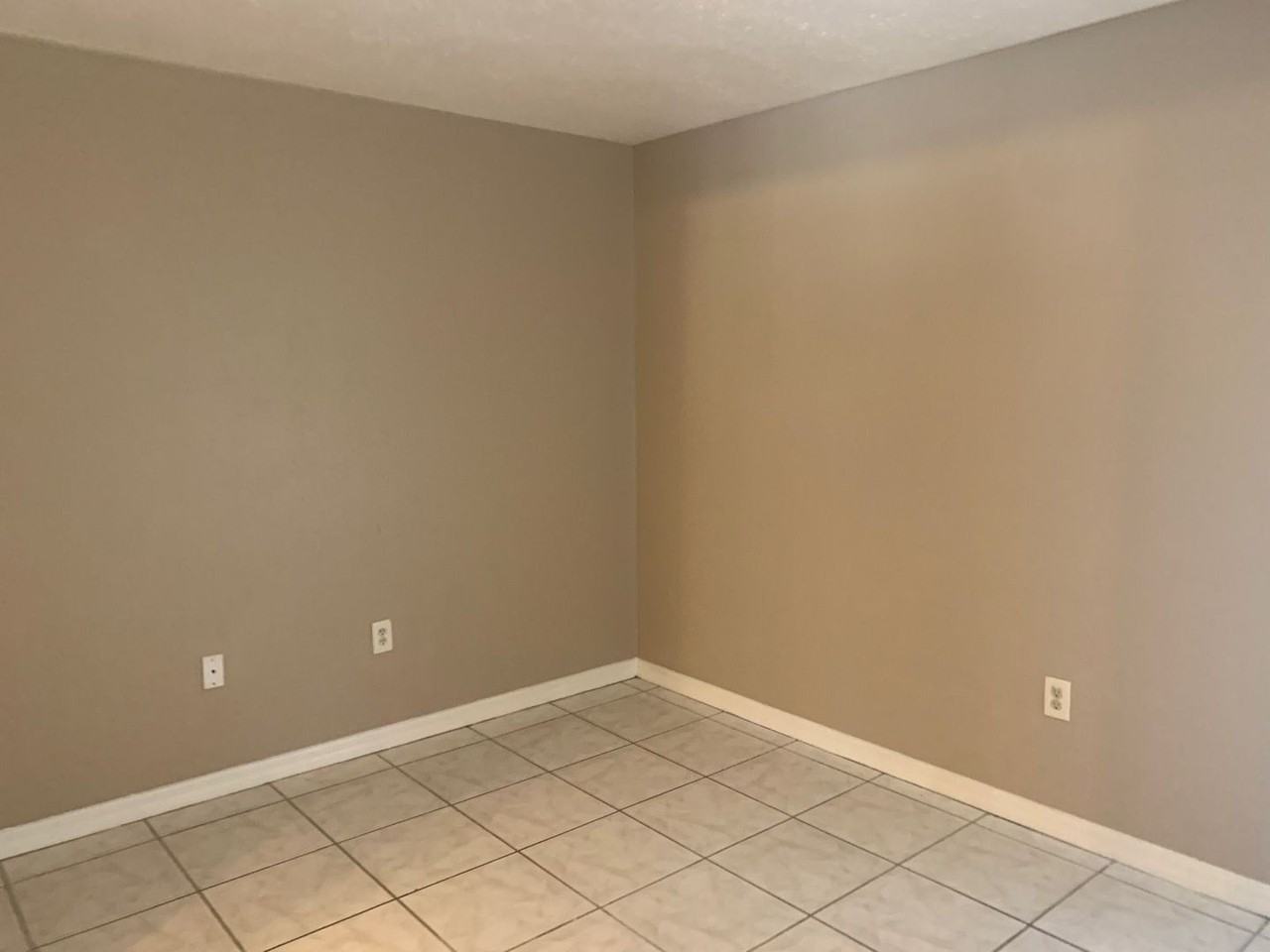 777 Lucaya Drive - Photo 6 of 11