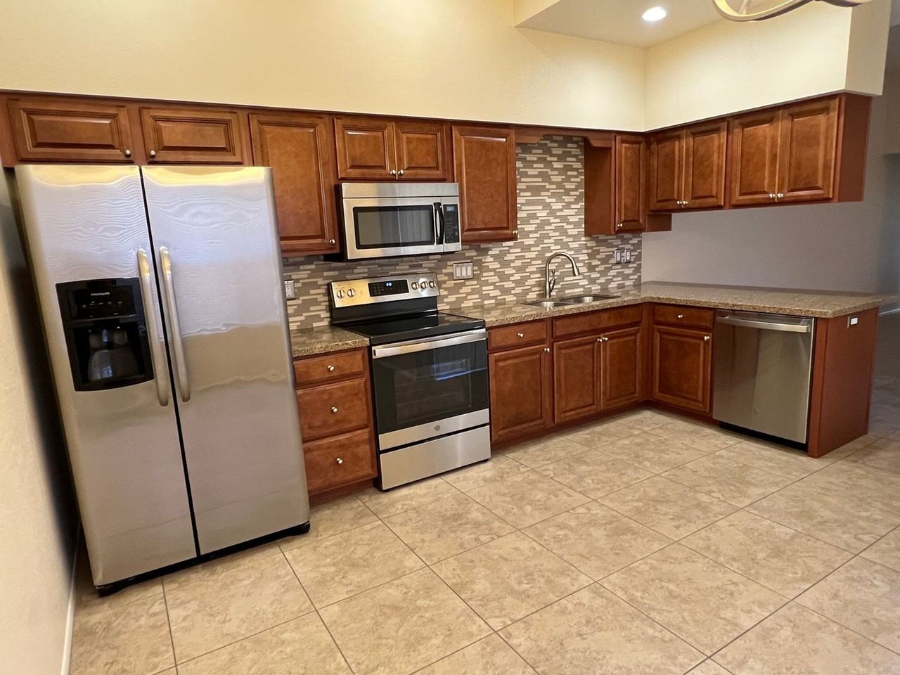 4505 W Pyracantha Dr - Photo 3 of 22