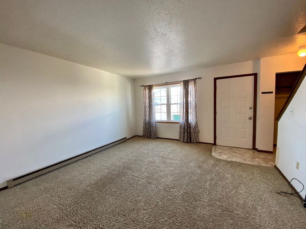 214 5th Street Northwest - Photo 7 of 28