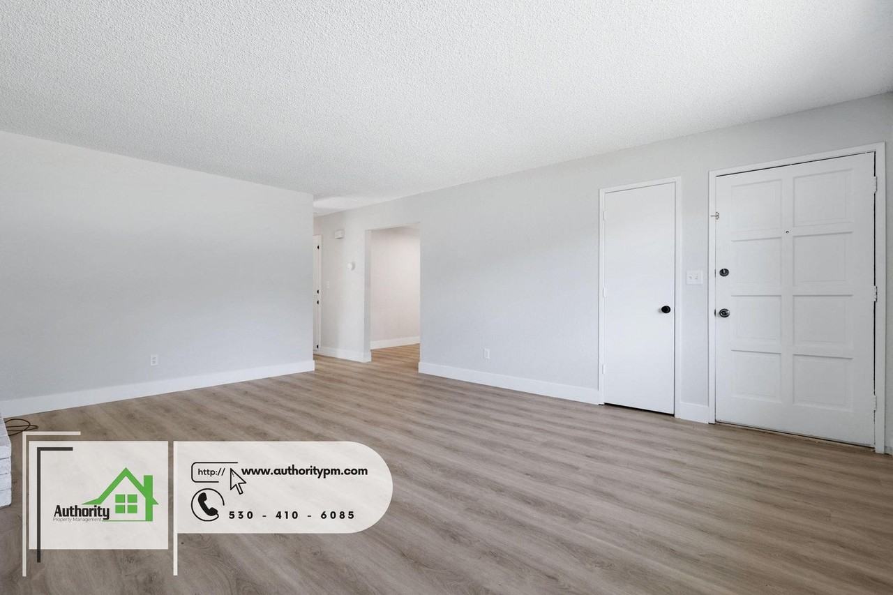 2475 Christian Ave - Photo 2 of 13
