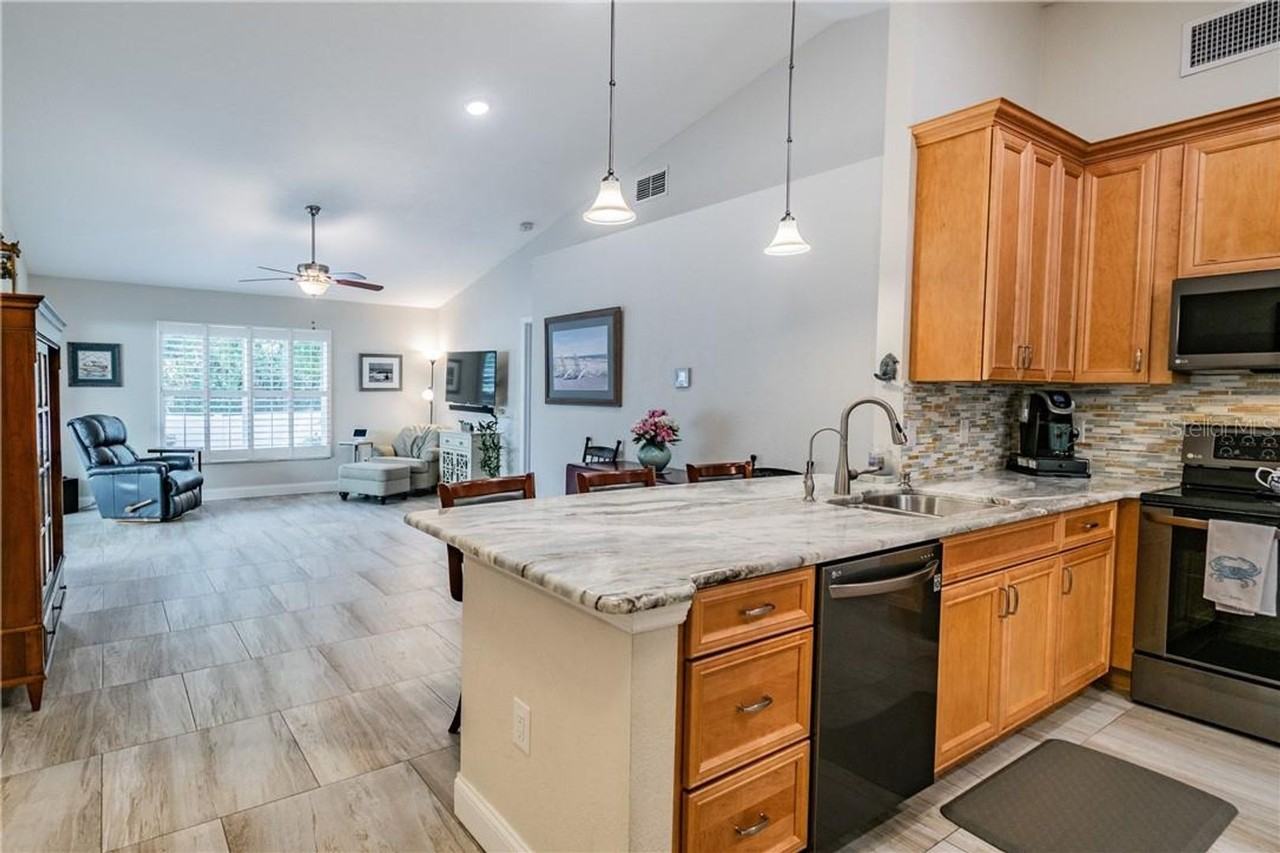 1485 Loman Ct - Photo 2 of 28