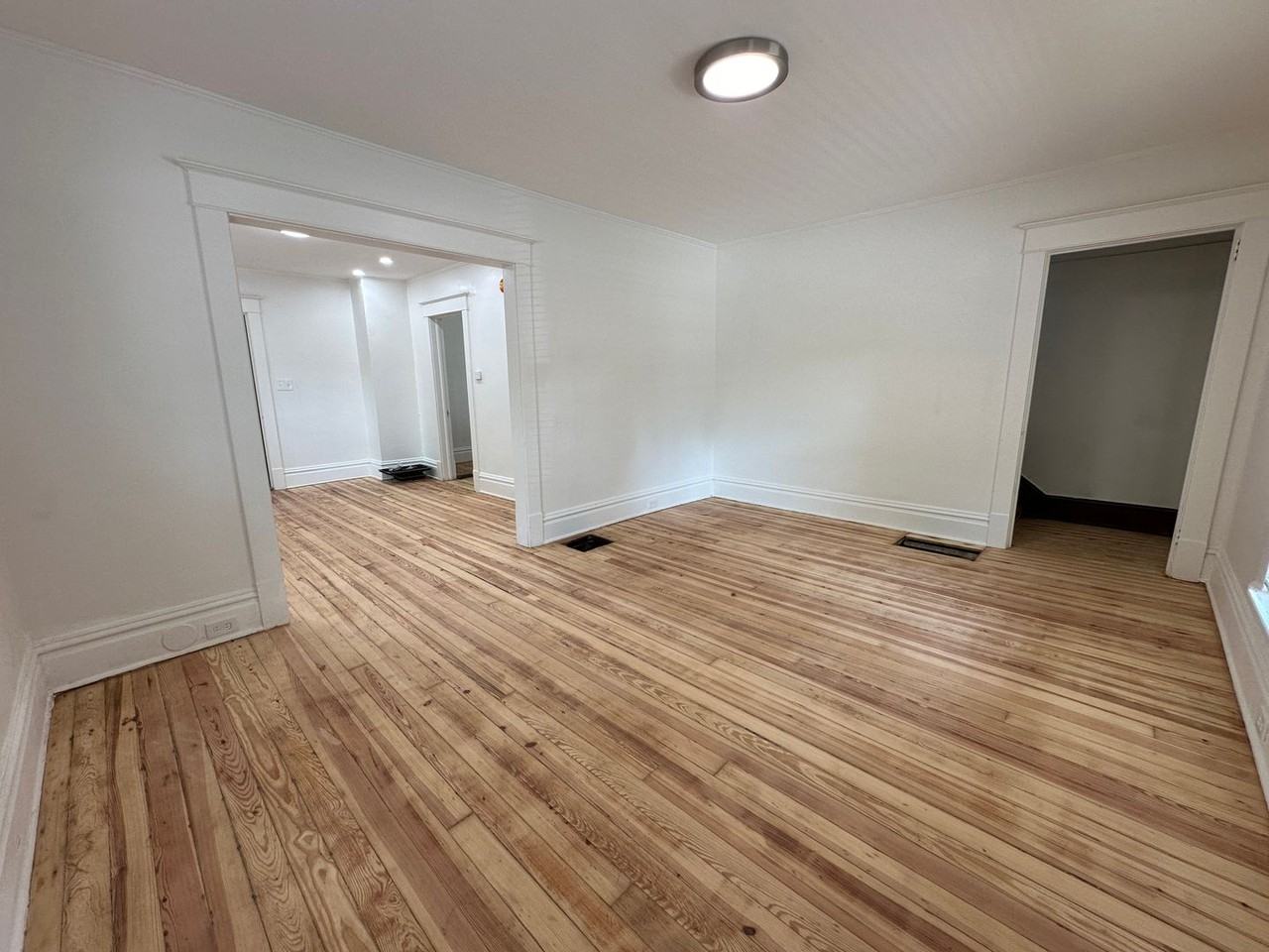1253 College Ave Ne - Photo 2 of 10