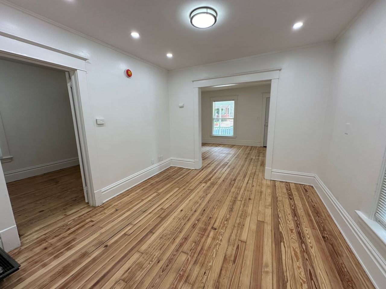 1253 College Ave Ne - Photo 3 of 10