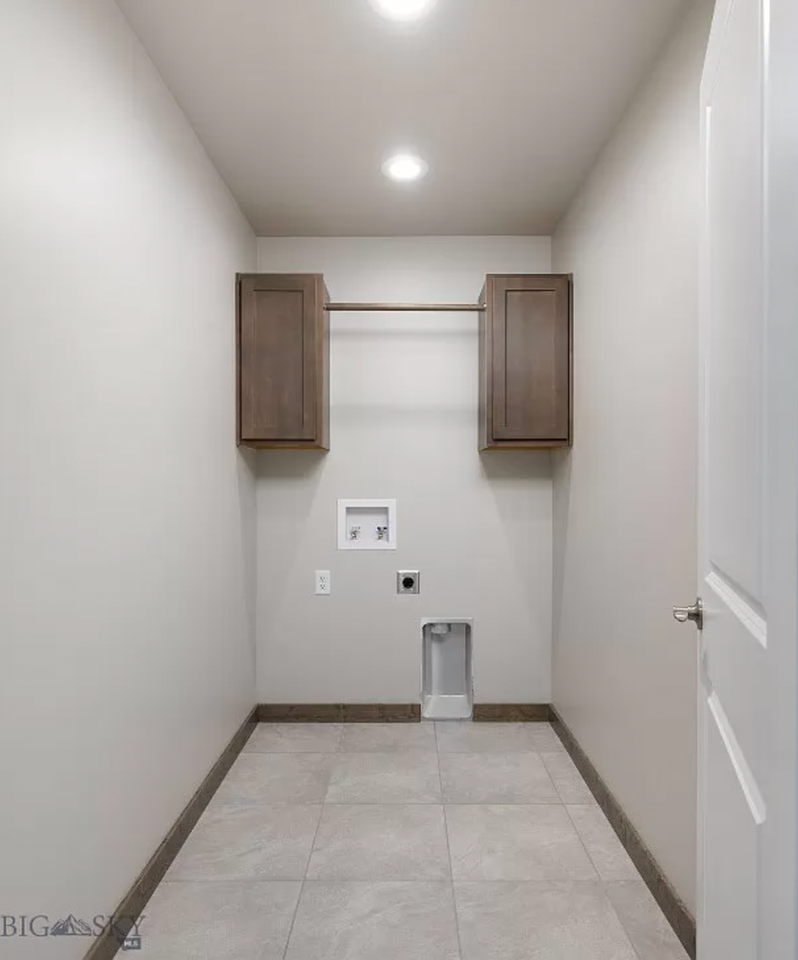 509 Winston Ln - Photo 4 of 15