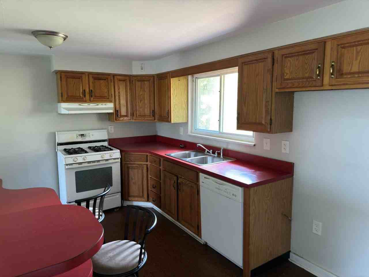 262 Hulton Rd - Photo 3 of 8