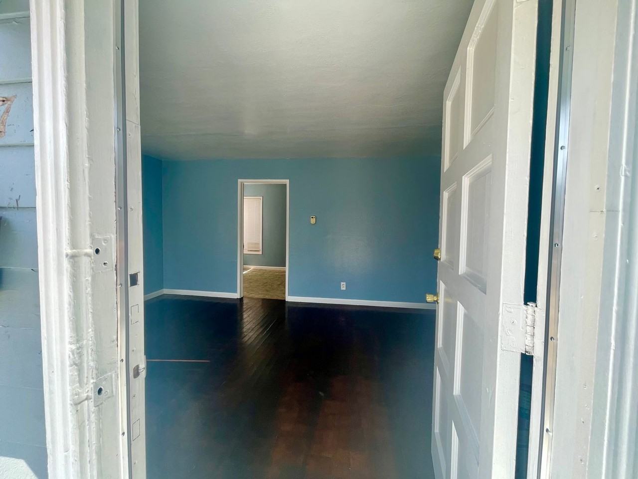 2837 69th Ave - Photo 2 of 16