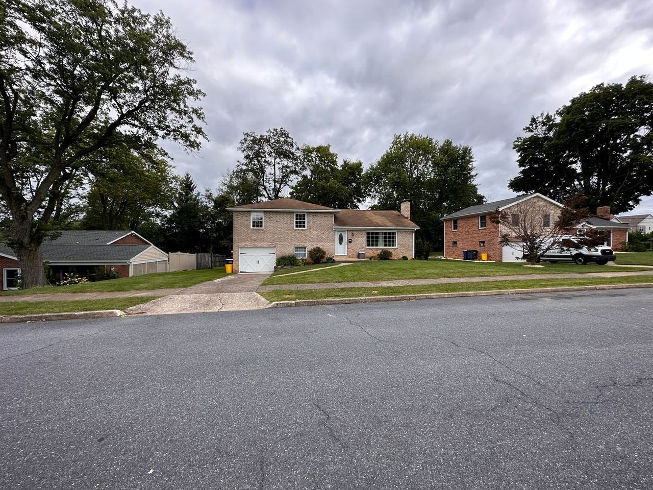 2128 Milltown Rd - Photo 2 of 24