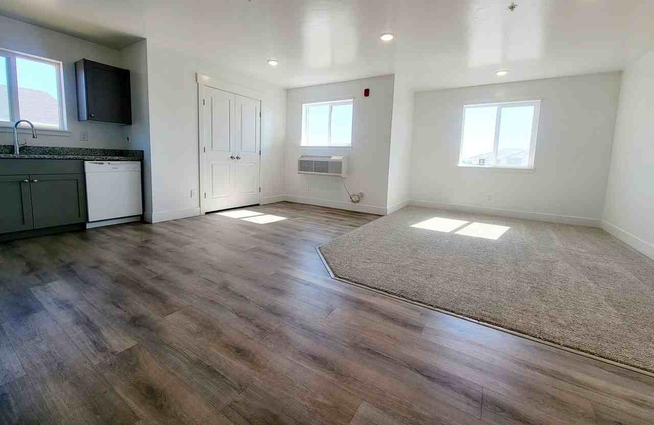 5958 Freedom - Photo 5 of 19