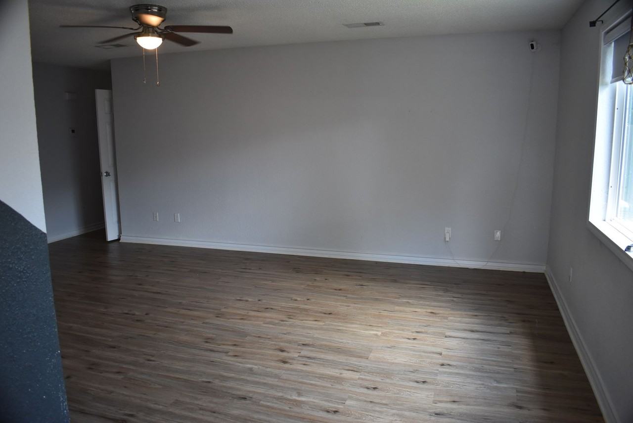 2704 Boyd Ave - Photo 6 of 19