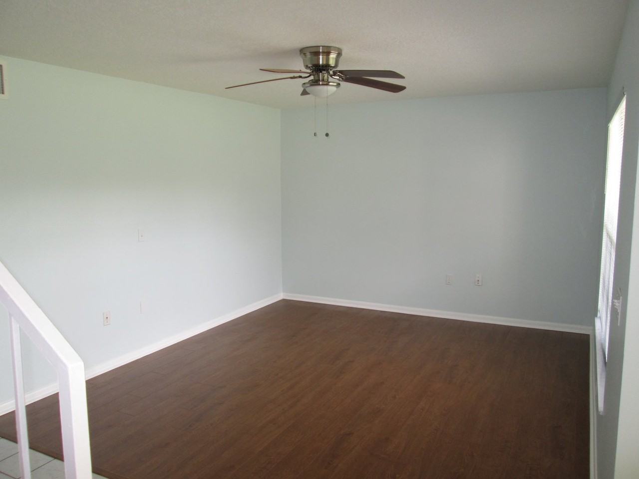822 Town Cir #164 - Photo 3 of 23