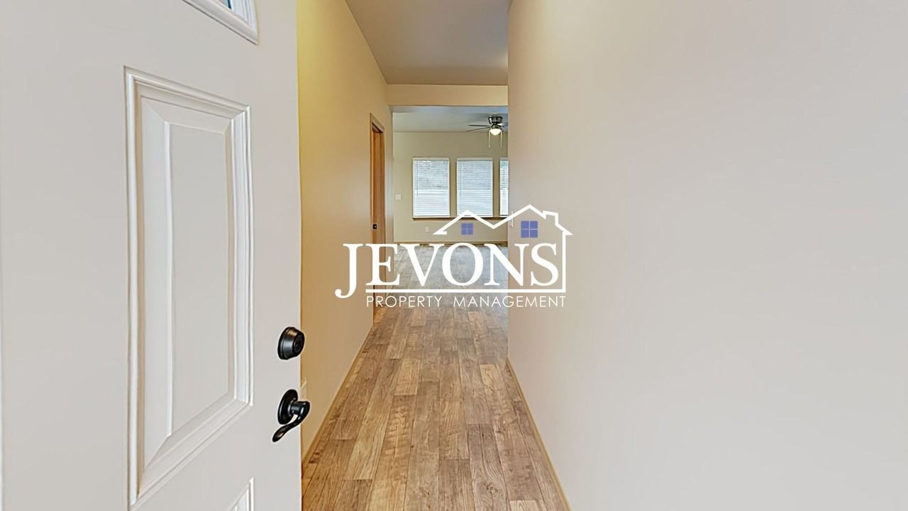 708 N 29th Ave Yakima, WA 98902 - Photo 7 of 44